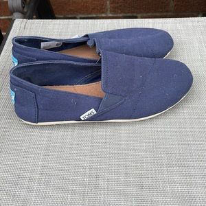 Navy Blue Toms